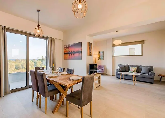 Willa Nikos Olivestone By *